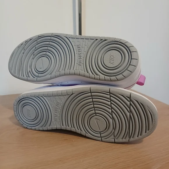 NWOT Nike Court Borough 2 Mid White Fuchsia Glow - Picture 10 of 11